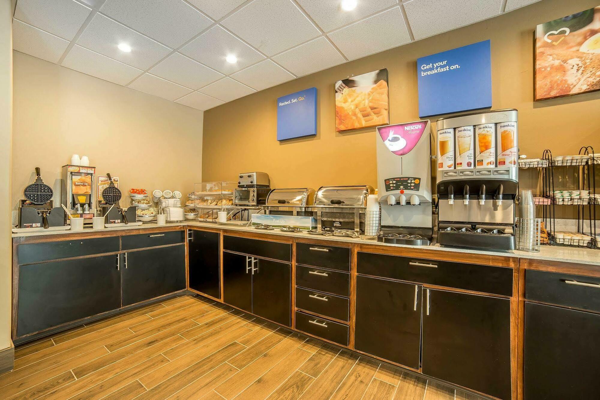 Comfort & - National Monument Area Hotel